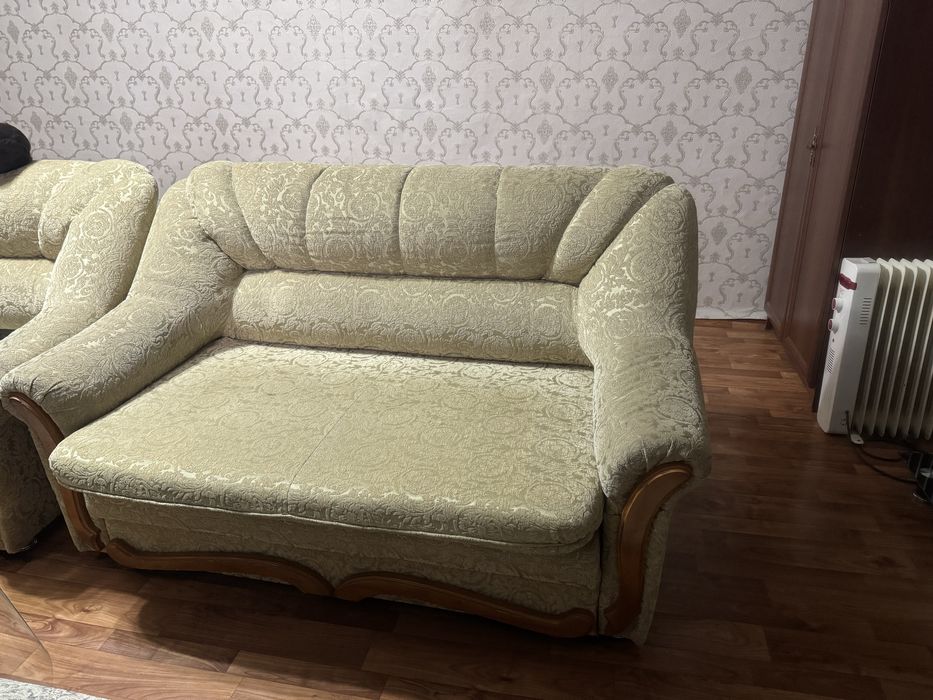 Продам софу для зала две штуки