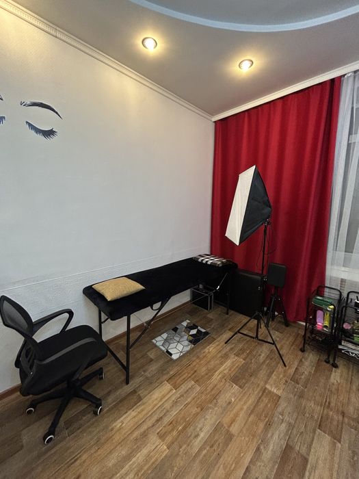 Сдается кушетка.