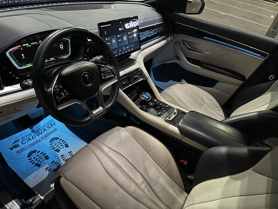 BYD Song Plus Flagship 2022 elektromobil srochna sotiladi