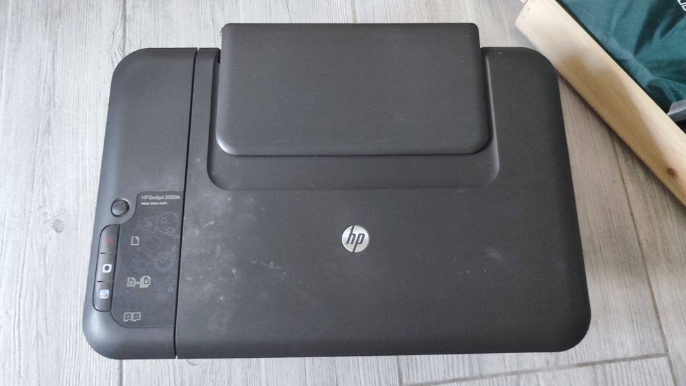 Multifunctionala  HP Deskjet 2050A