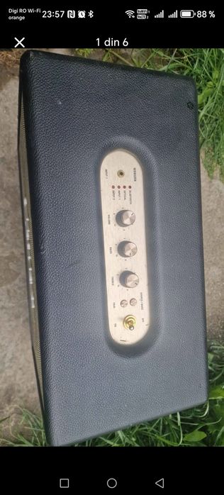 Vând boxa Marshall in stare foarte bună de funcționare