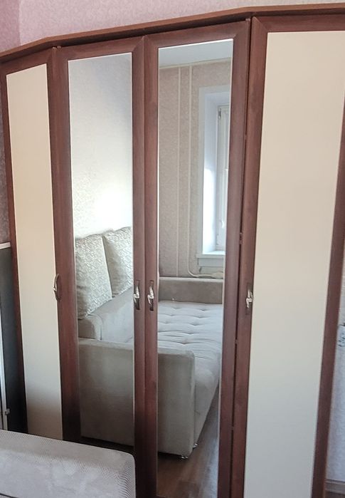 Продам шкаф в комнату