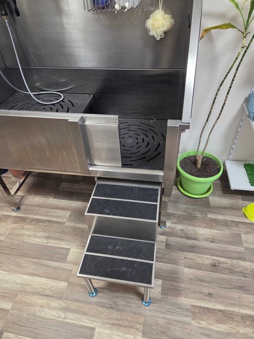 Вана за къпане на кучета (Груминг)