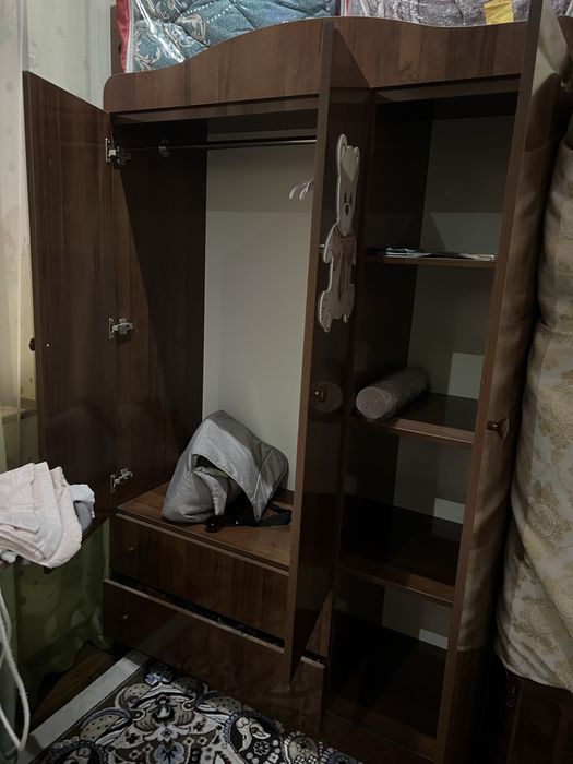 Мебел сотилади яхщи састаяние