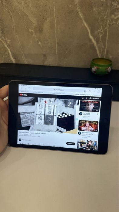 Продам iPad mini 2 в отличном состоянии