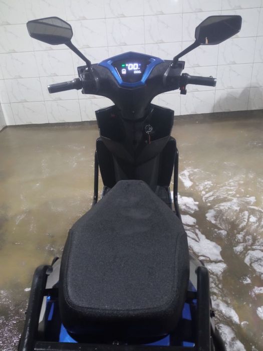 Srochna skuter sotiladi