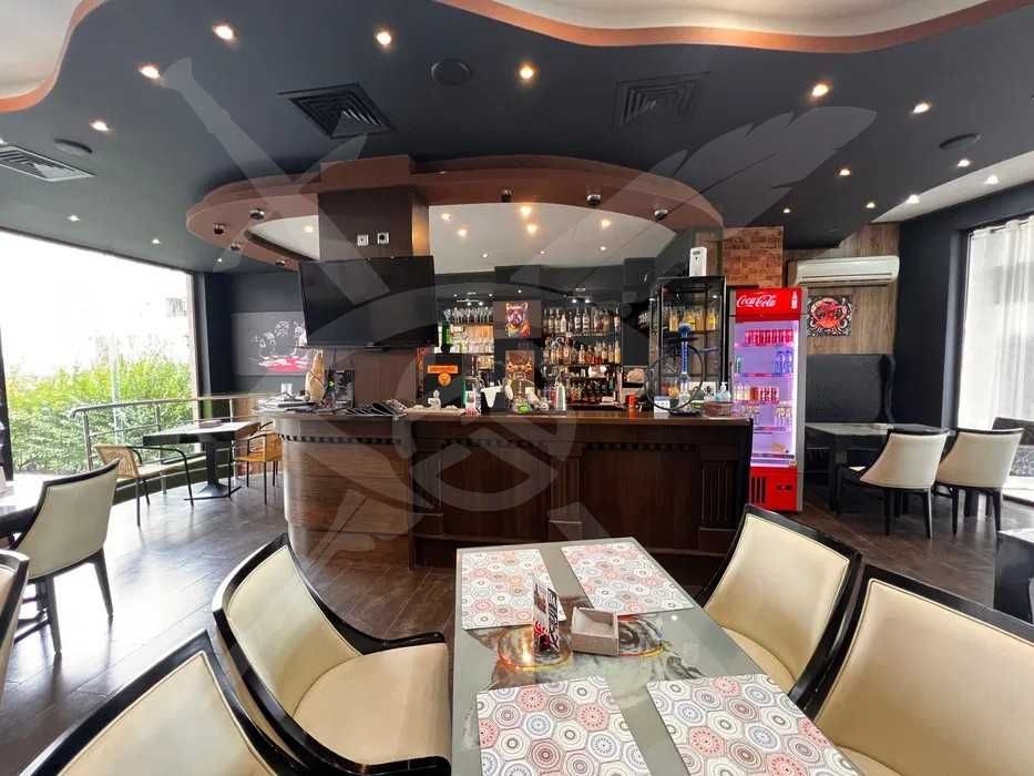 Продава се Заведение в Бургас, Изгрев - 220 кв.м за 137 €/кв.м - Снимка #1