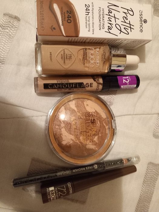 Нова козметика за коса лице и тяло