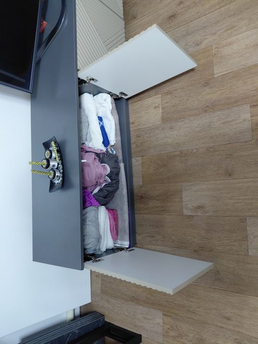 Тумба под телевизор