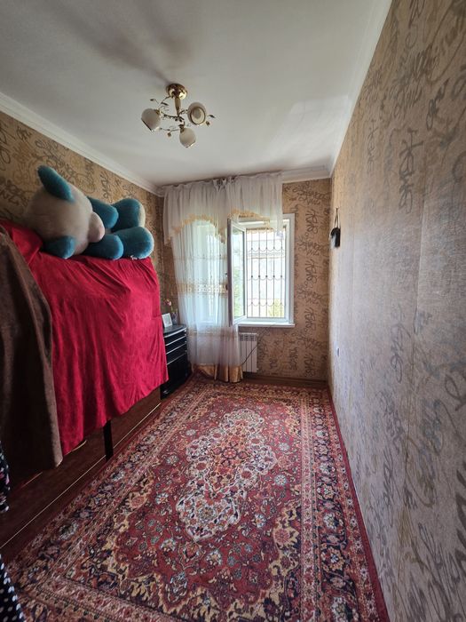 40 лет массив-1 продаётся квартира 5/5/5