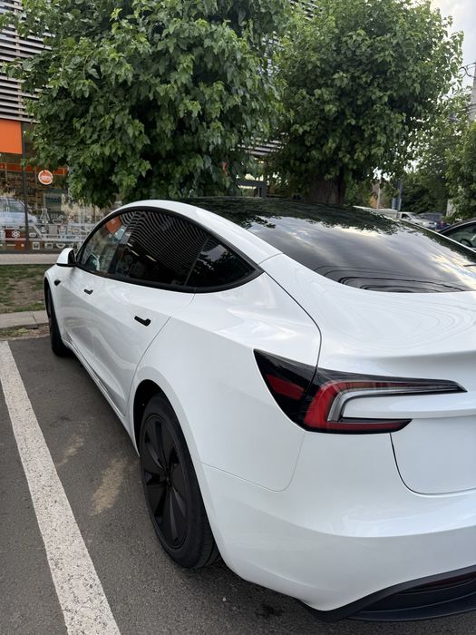 Tesla model 3 premium RWD