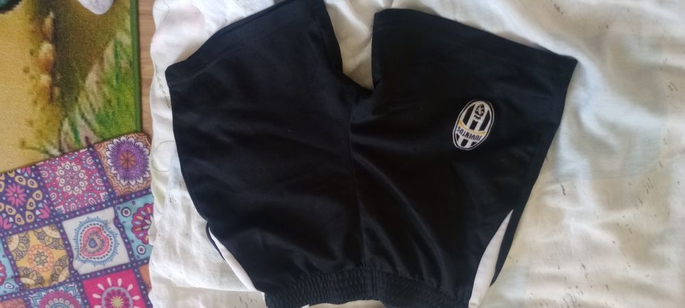 Къси ретро гащи на футболният клуб Juventus