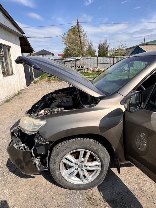Toyota rav 4 2010 год