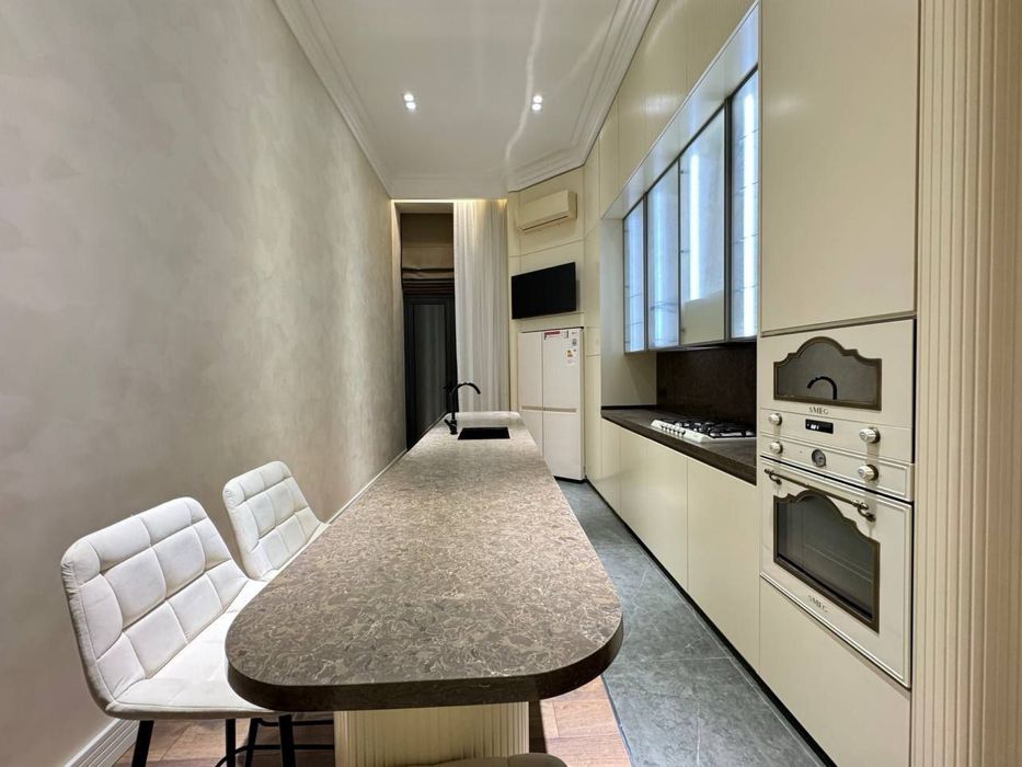 Квартира ЖК Mirabad Palace 5/1/10 200 м2