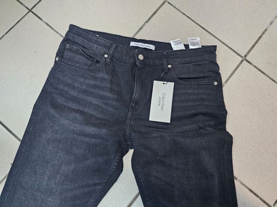 Vind blugi Calvin Klein w34-34