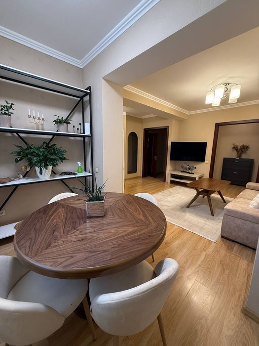 Продается квартира 2/4/5. Ул.Бобура