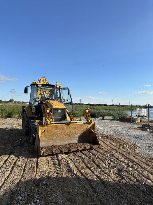 Экскаватор погрузчик