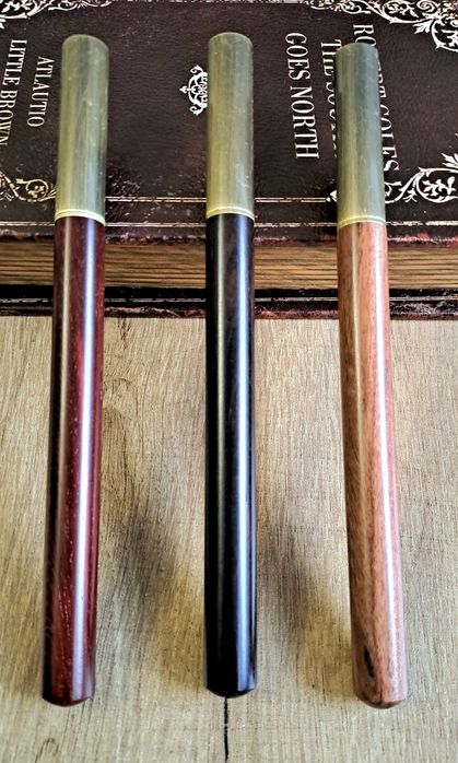 Stilou din lemn exotic