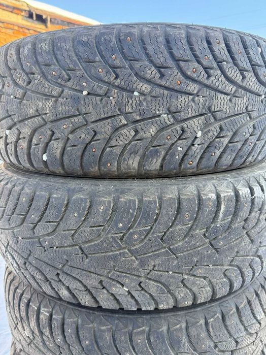 225/65 R17 Зимние шины Maxxis