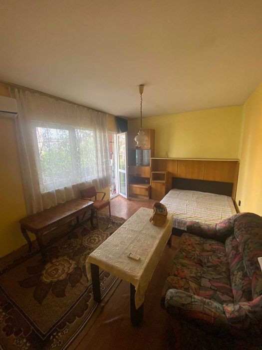 Продава се Едностаен апартамент в Пловдив, Център - 38 кв.м за 1745 €/кв.м - Снимка #2