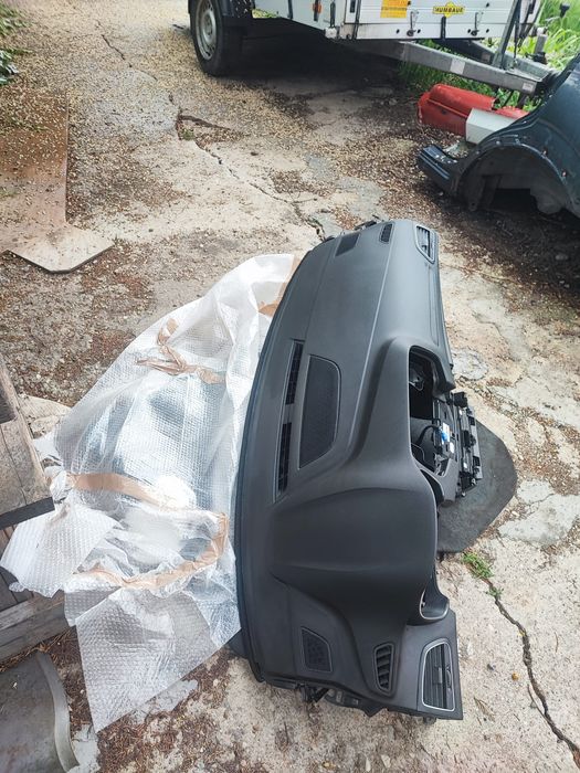 Vînd plansa bord renault megane 4 2019