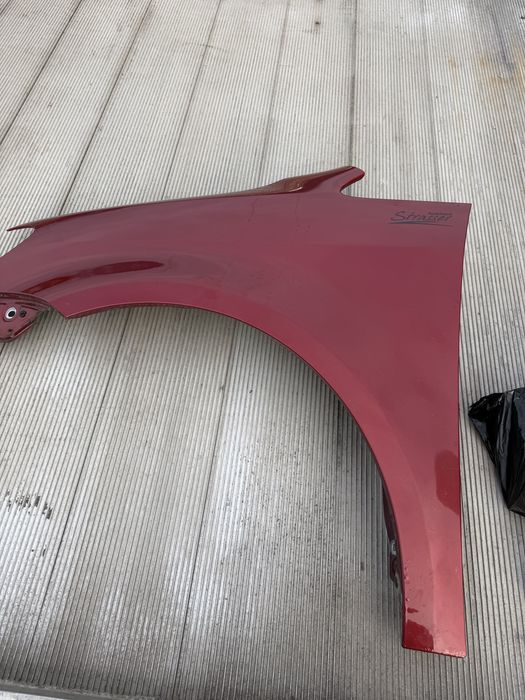 VW Touran i Caddy i 2003 калник преден ляв преден 1t0821155