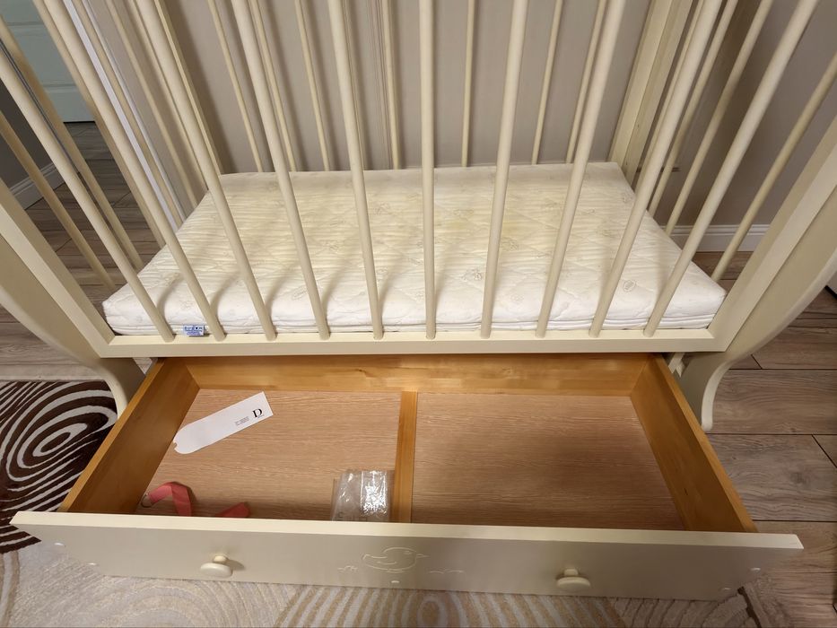 Детская кроватка манеж