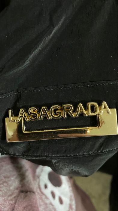 Ласаграда курткалар