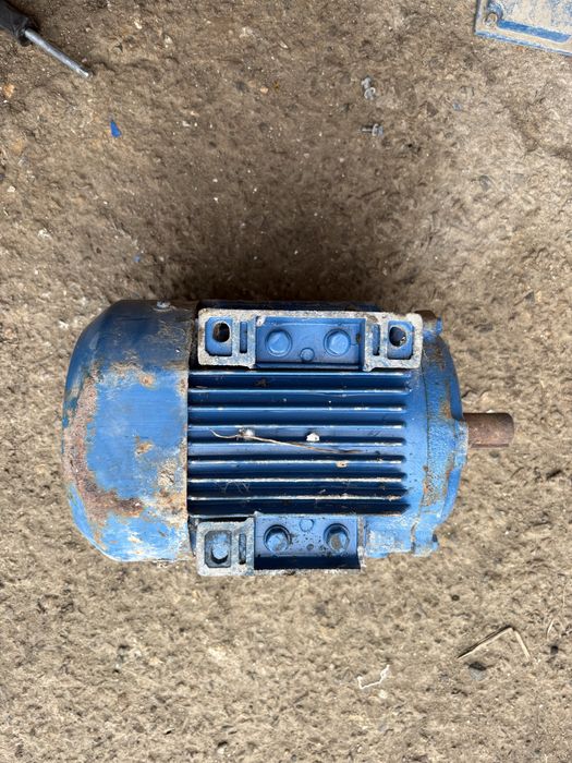 Двигатель асинхронный БЭМЗ 1,1квт