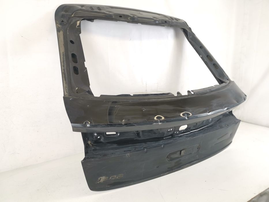 Ауди Кю8 / Audi Q8 Оригинален заден капак/врата на багажник