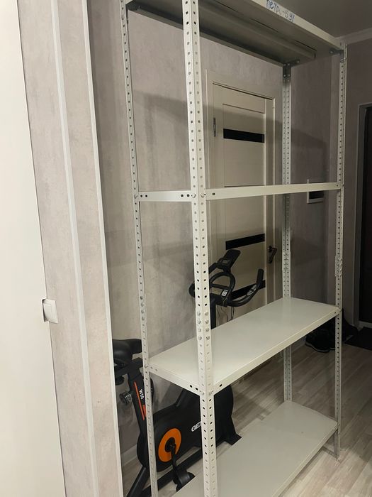 Продам металлический  стеллаж