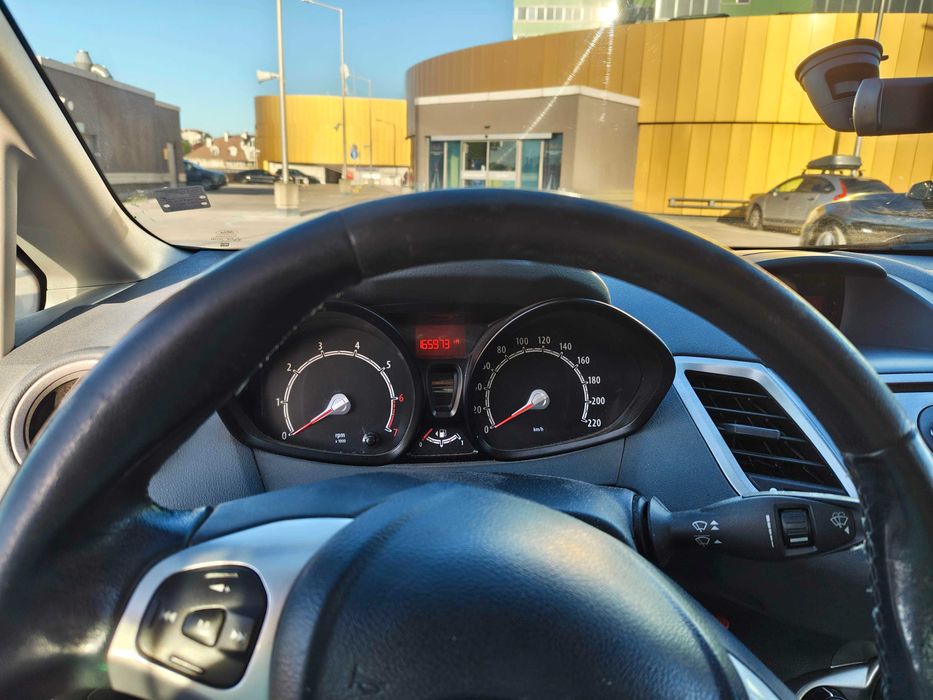 Ford Fiesta 1.4 Бензин/Фабрична газ