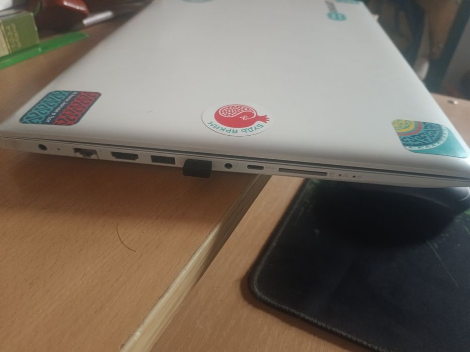 HP LAPTOR, 17.3 dyum ekran