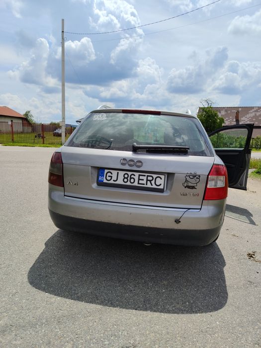 Vând audi a4 B6 1.9