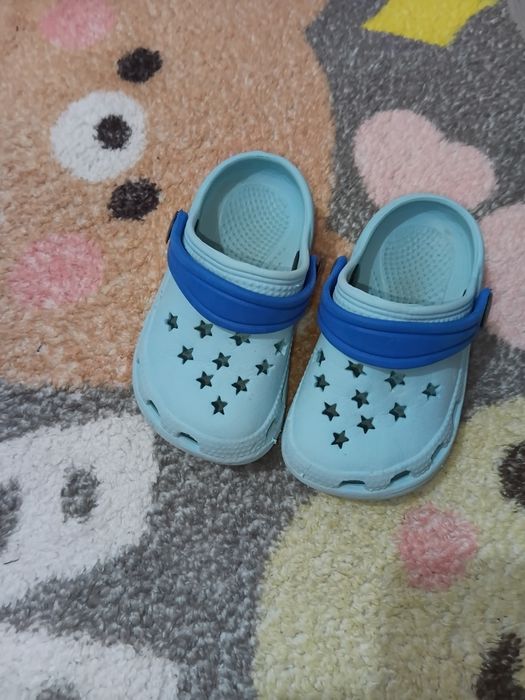 Vînd papucei pn copii