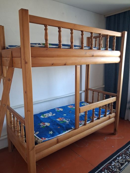 Кровать двухярусная