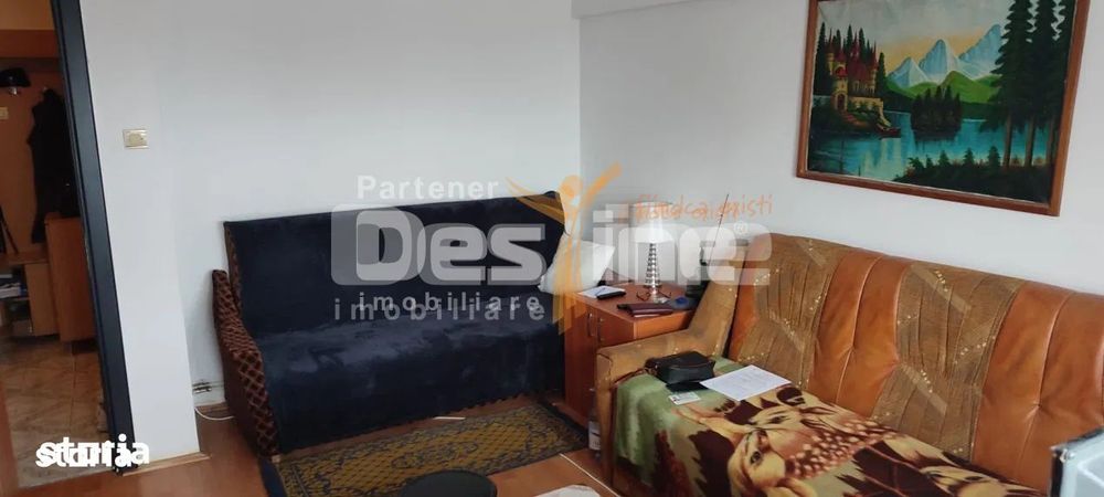 Apartament cu 1 camera, decomandat, zona Armata Rosie, etajul3