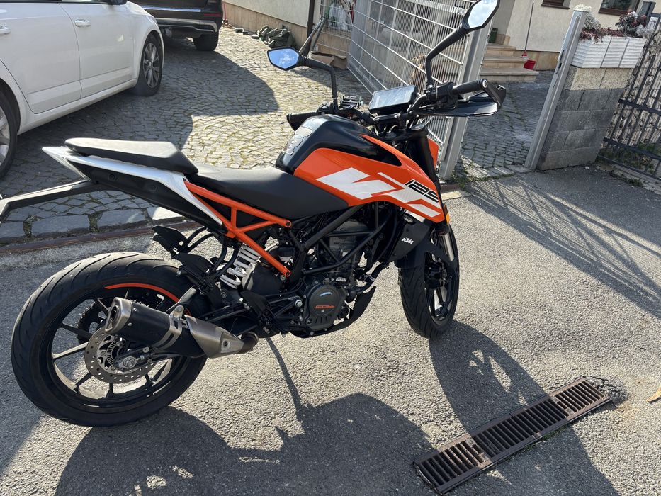 Ktm duke 125 an 2019 9.300km proprietar firma tva inclus