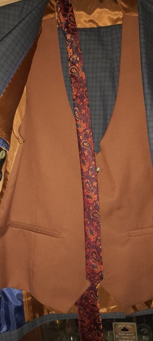 Costum petru bărbați