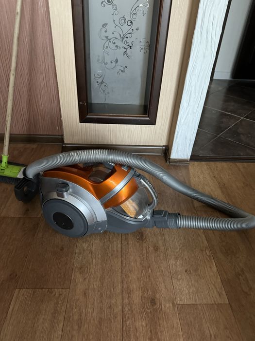 Пылесос на запчасти