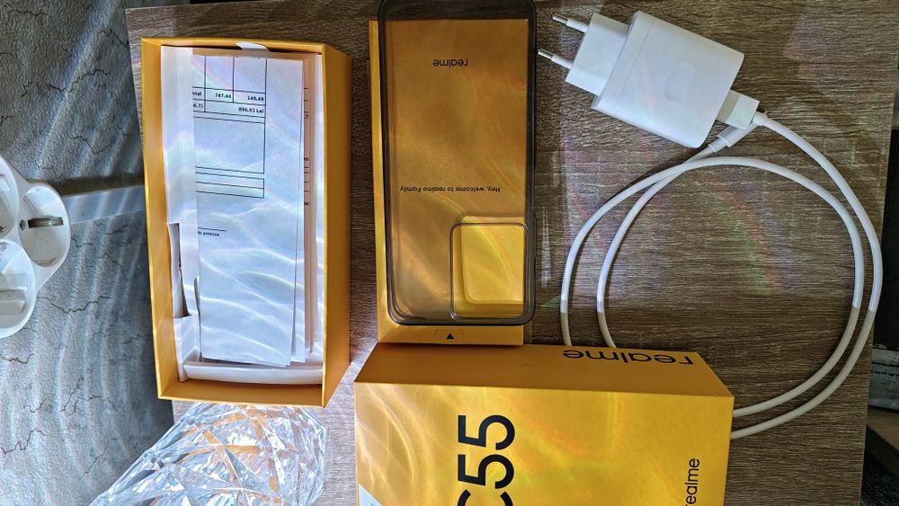 Realme C55 256GB / 8GB RAM - Пълен комплект, калъфи и зарядно