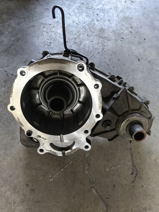 Раздатка/ Раздатъчна кутия BMW X5 E53 4.4 Бензин