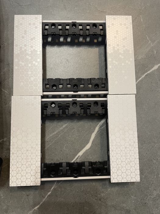 Рамка за ключове  3 мод Bticino living now серия