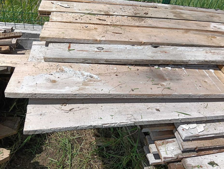 Vând scândură lemn diverse lungimi 2-6 m