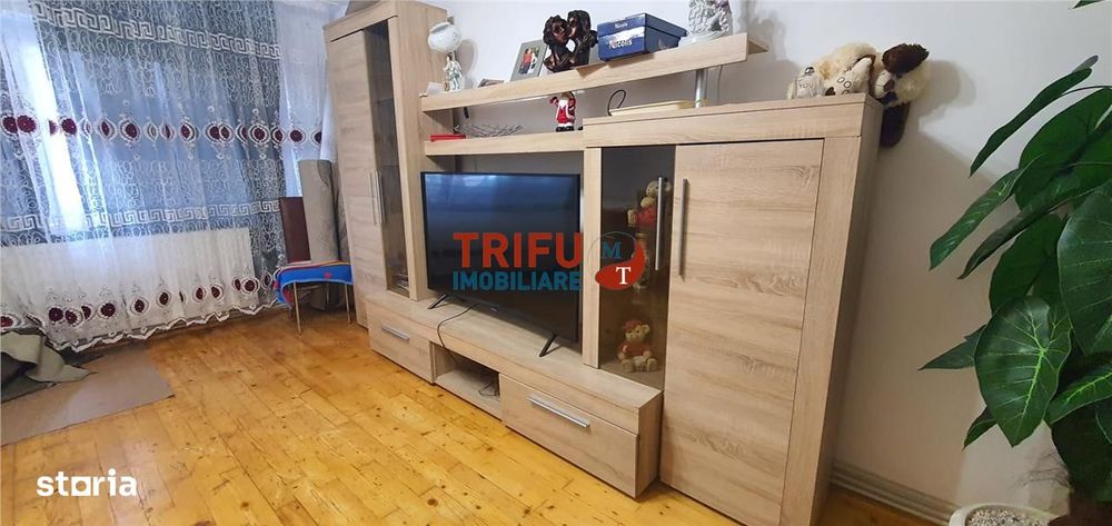 Apartament 3 camere de vanzare zona Dedeman