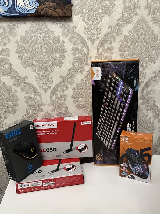 Монитор и аксессуары