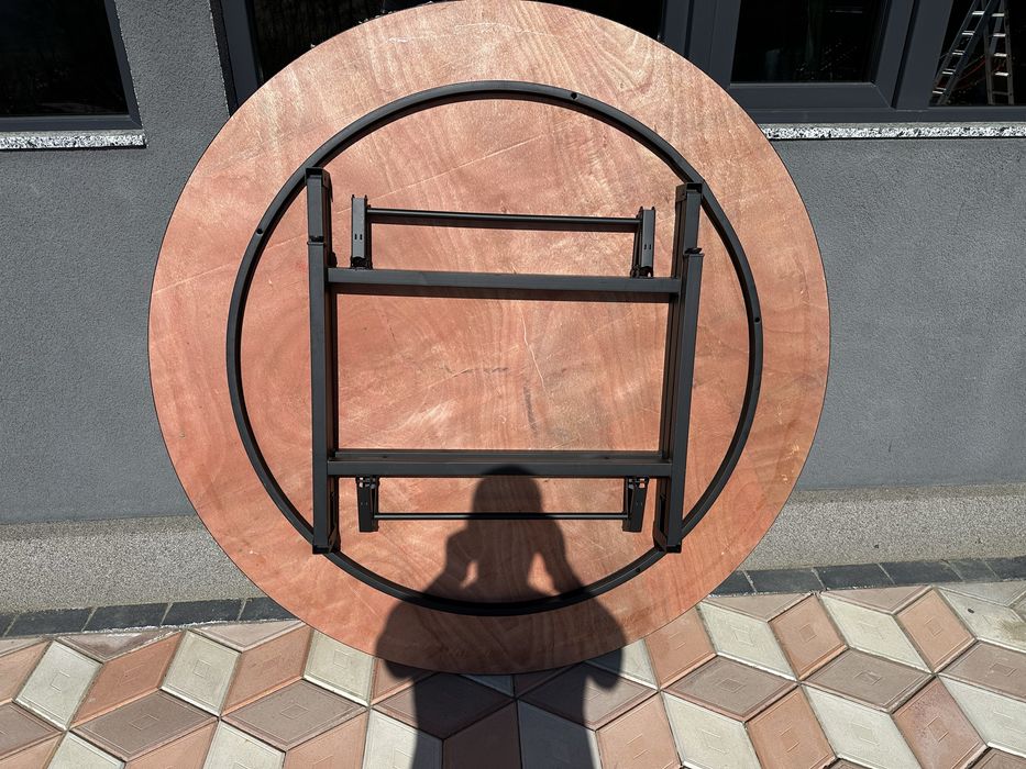 Masa 150 diametru +fata de masa