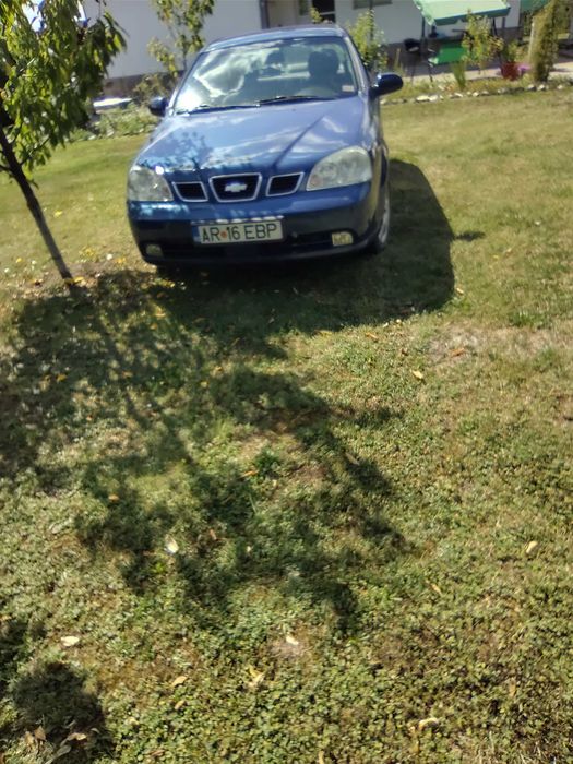 Vand Chevrolet cu motor 1.6, din 2005, functioneaza perfect, acte valabile, pret 900 euro negociabil