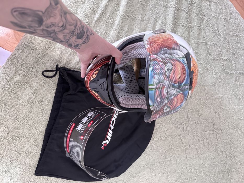 Продам мото шлем