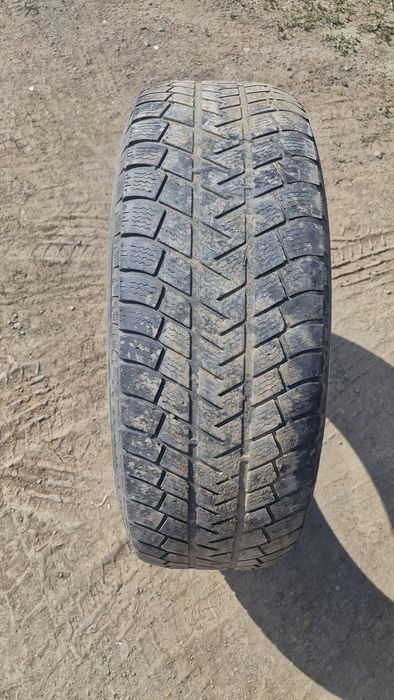 Резина 235/65/17 michelin